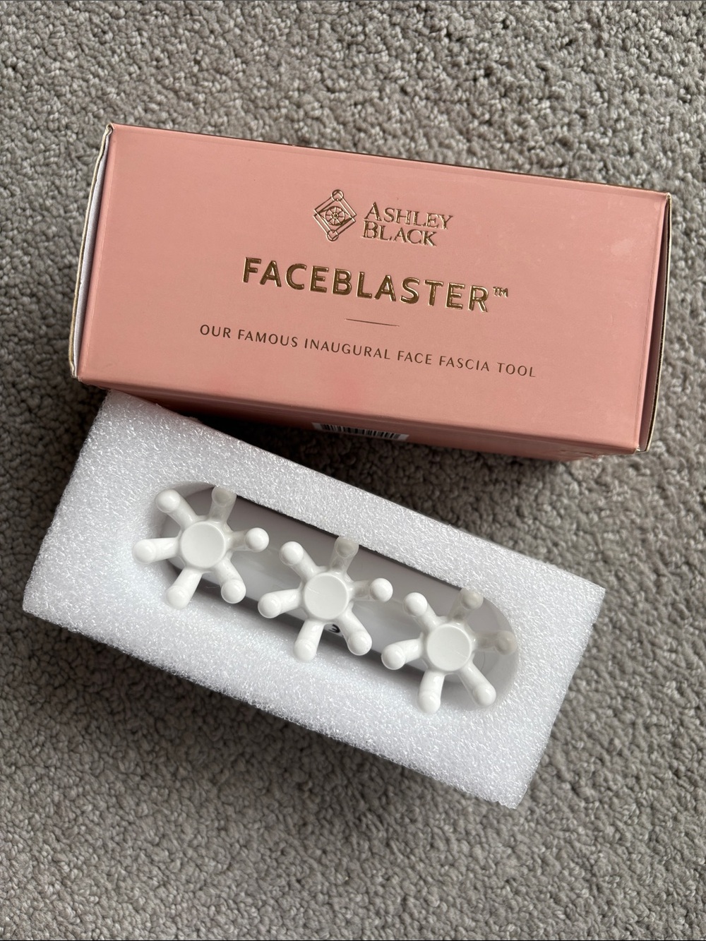 FaceBlaster Facial Massage Tool — Pink